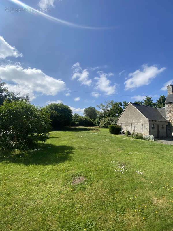 Maison à POMMERIT-JAUDY