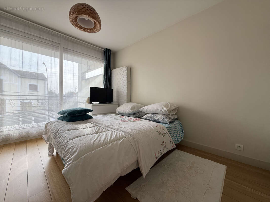 Appartement à LE BLANC-MESNIL