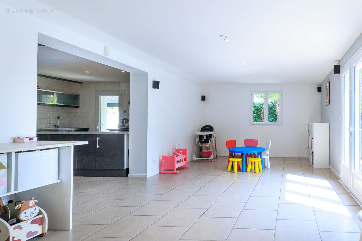 Maison à SAINT-LAURENT-DE-GOSSE