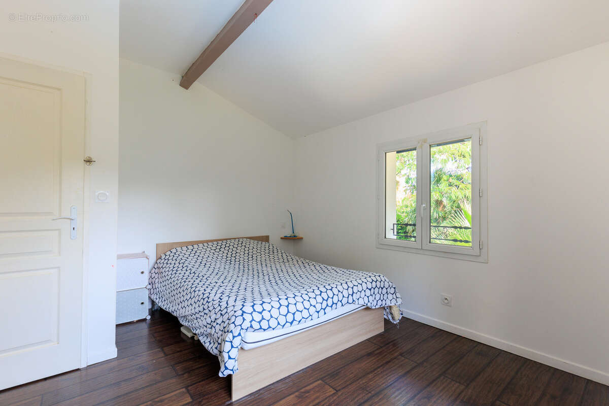 Maison à SAINT-LAURENT-DE-GOSSE