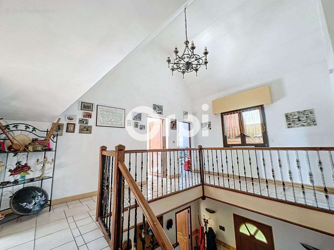 Maison à MARGNY-SUR-MATZ