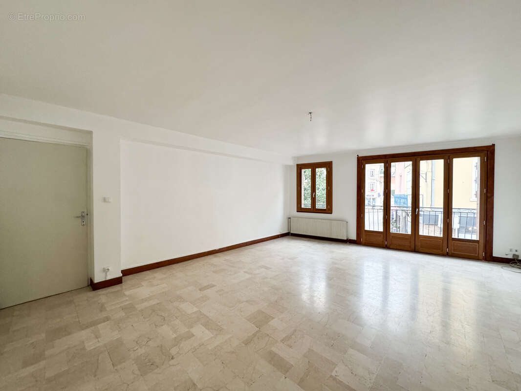 Appartement à CONDRIEU