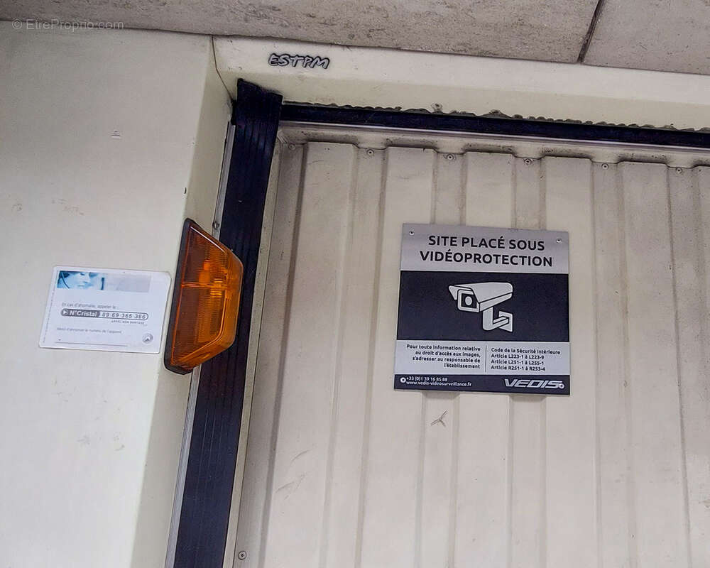 Parking à PARIS-10E