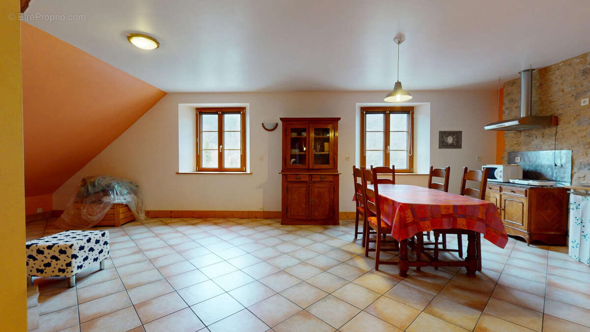 Maison à SOULCE-CERNAY