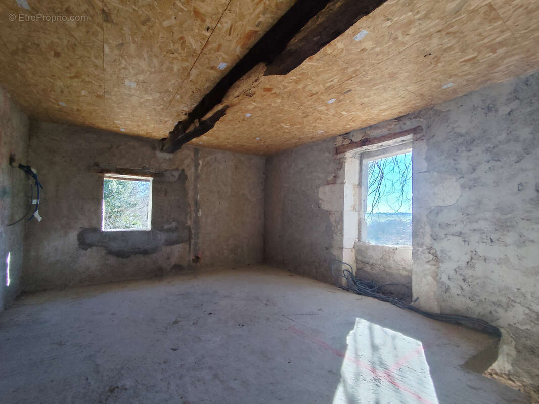 Maison à VALENCE-SUR-BAISE