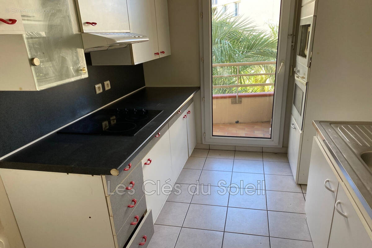 Appartement à HYERES