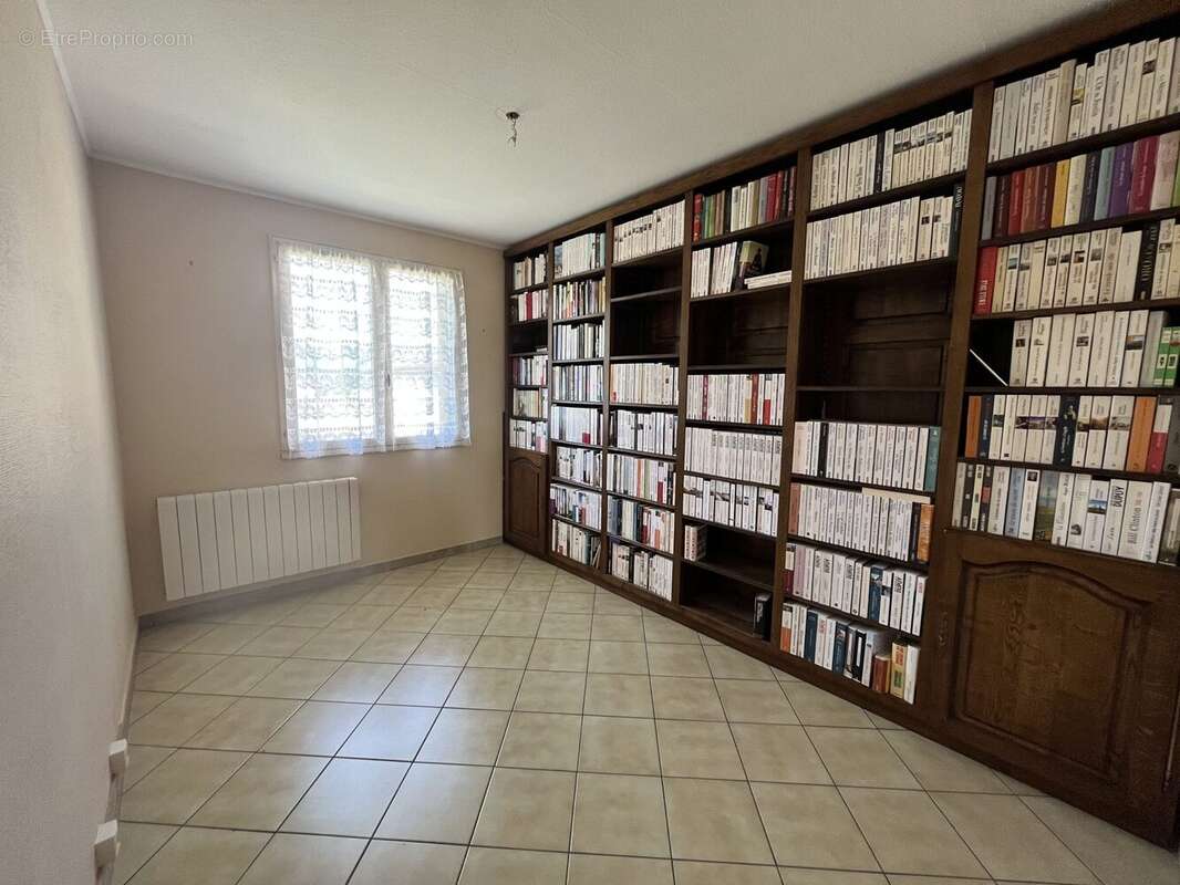 Bureau ou chambre - Appartement à LE CHEYLARD