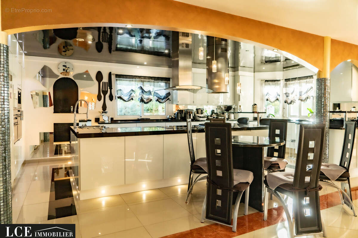 Maison à MORSANG-SUR-SEINE