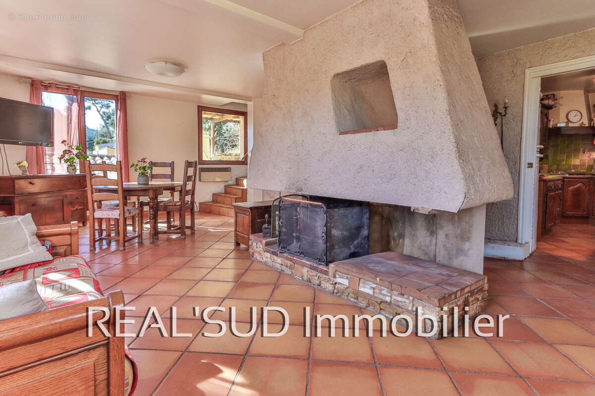 Maison à MARSEILLE-9E