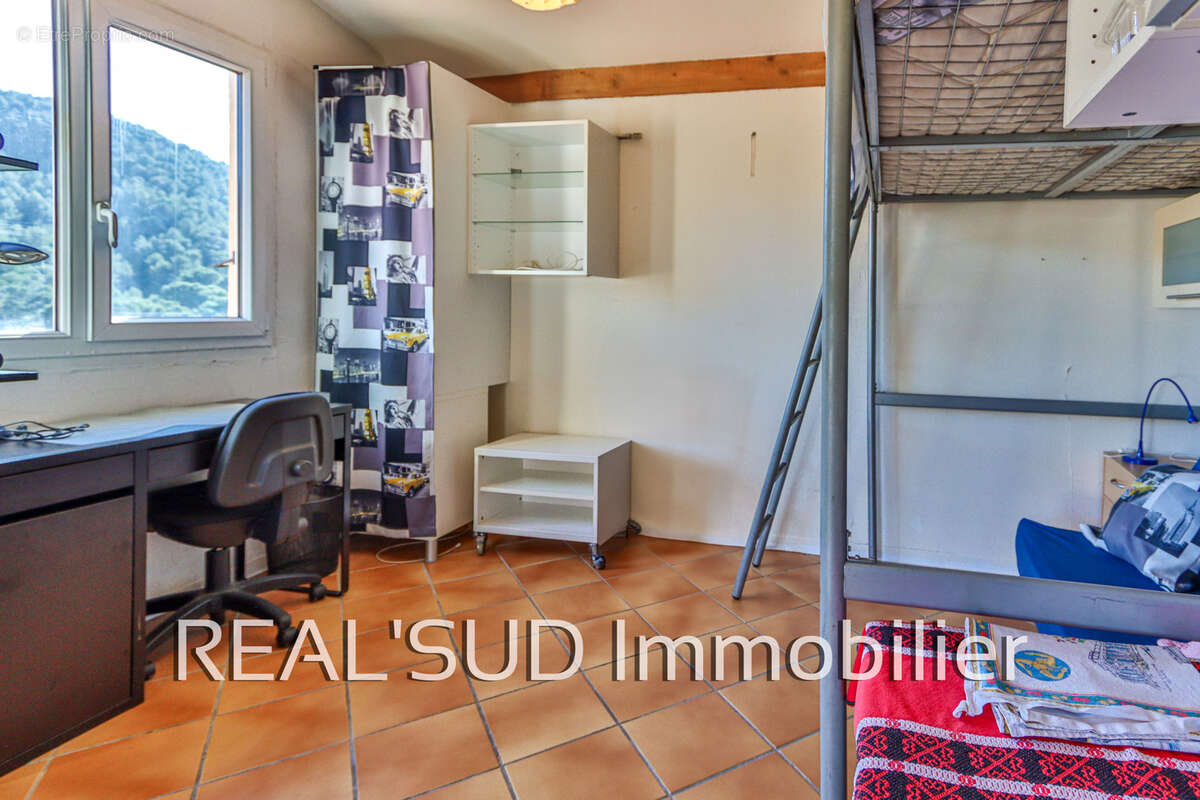 Maison à MARSEILLE-9E