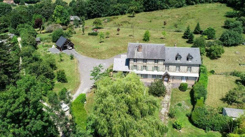 Maison à PONT-L'EVEQUE