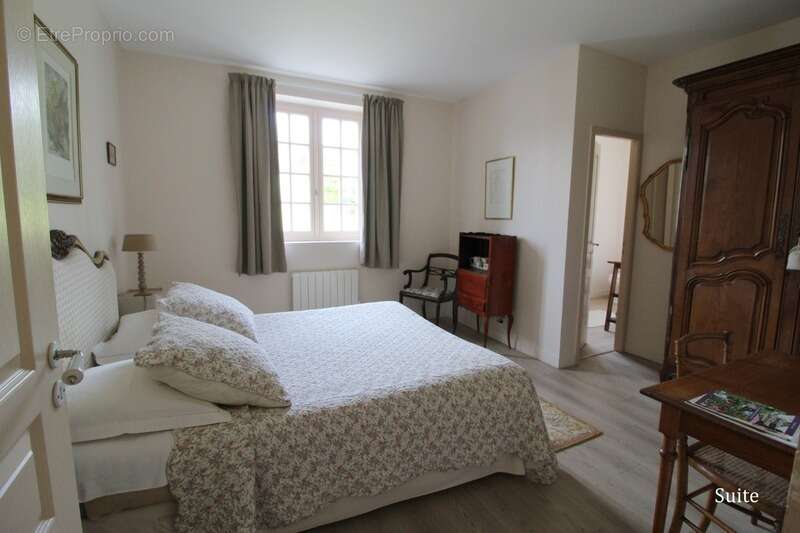 Maison à PONT-L'EVEQUE