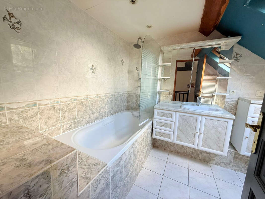 Maison à ANGERVILLE