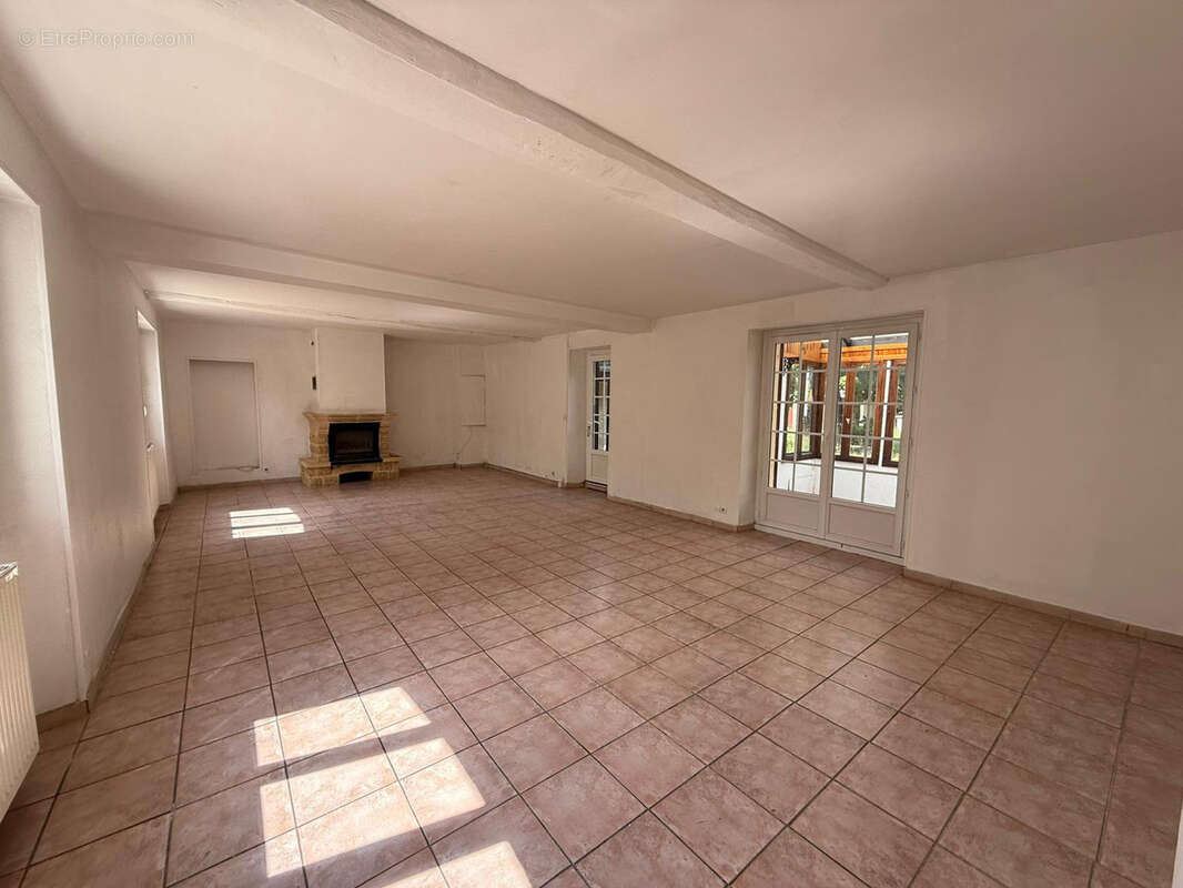 Maison à ANGERVILLE