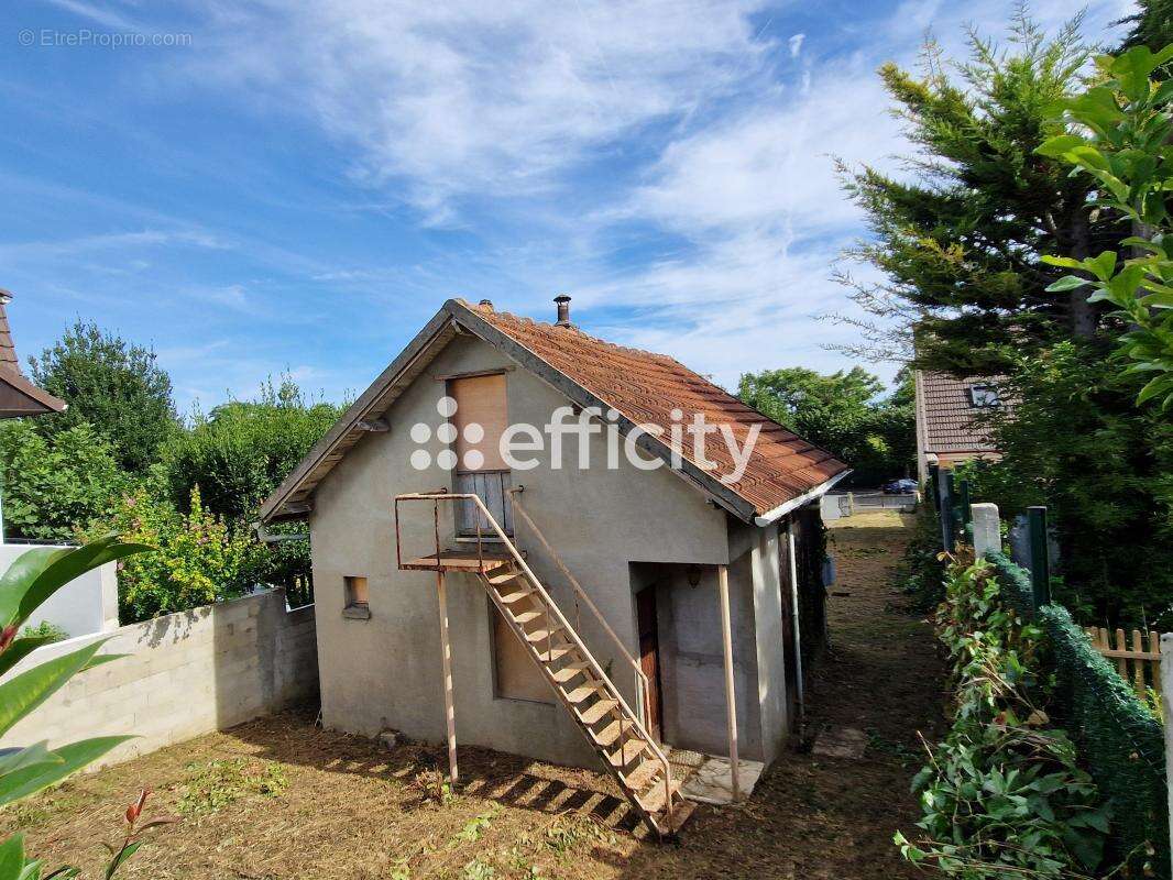 Terrain à VITRY-SUR-SEINE