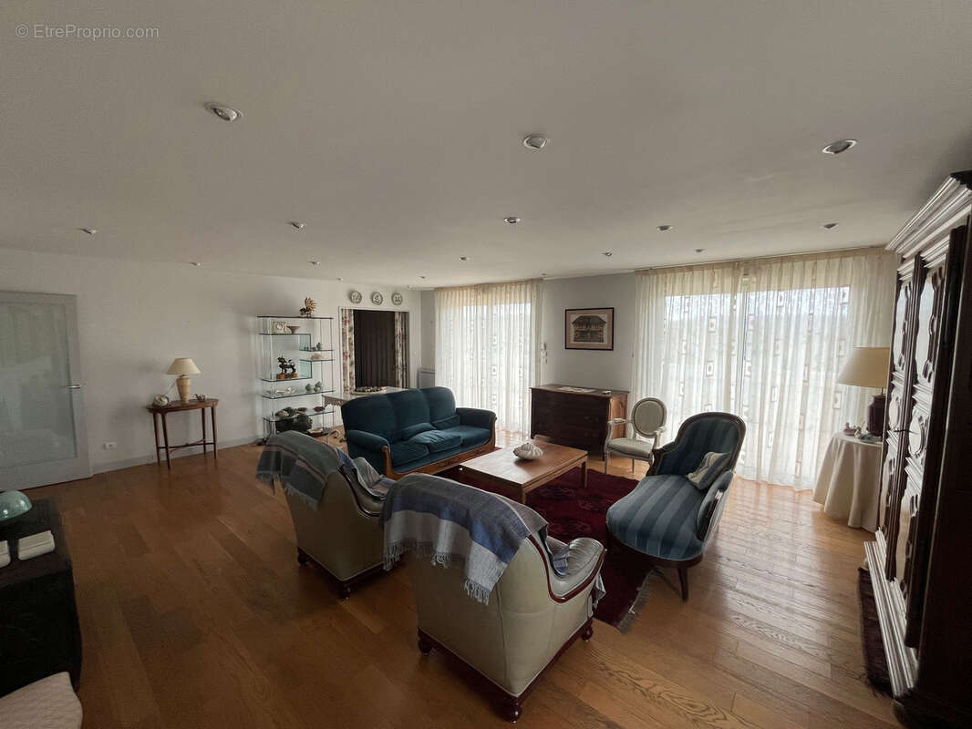 Appartement à VILLENEUVE-SUR-LOT