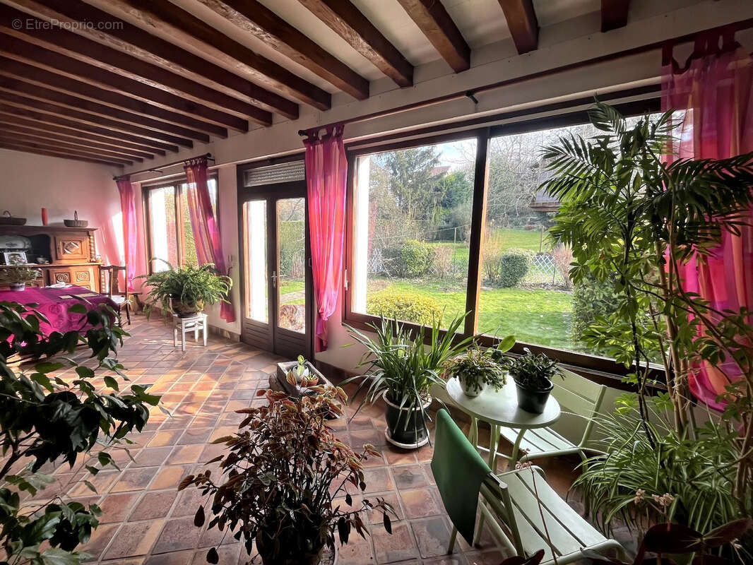 Autre à JOUY-MAUVOISIN