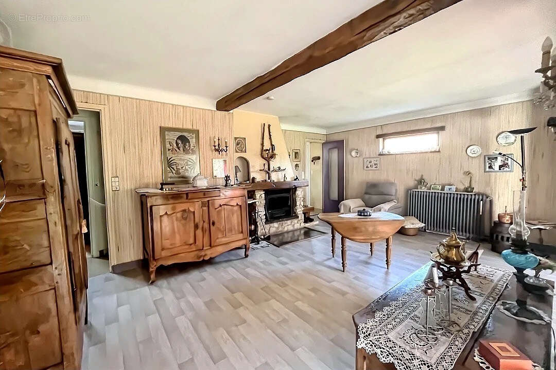 Autre à JOUY-MAUVOISIN