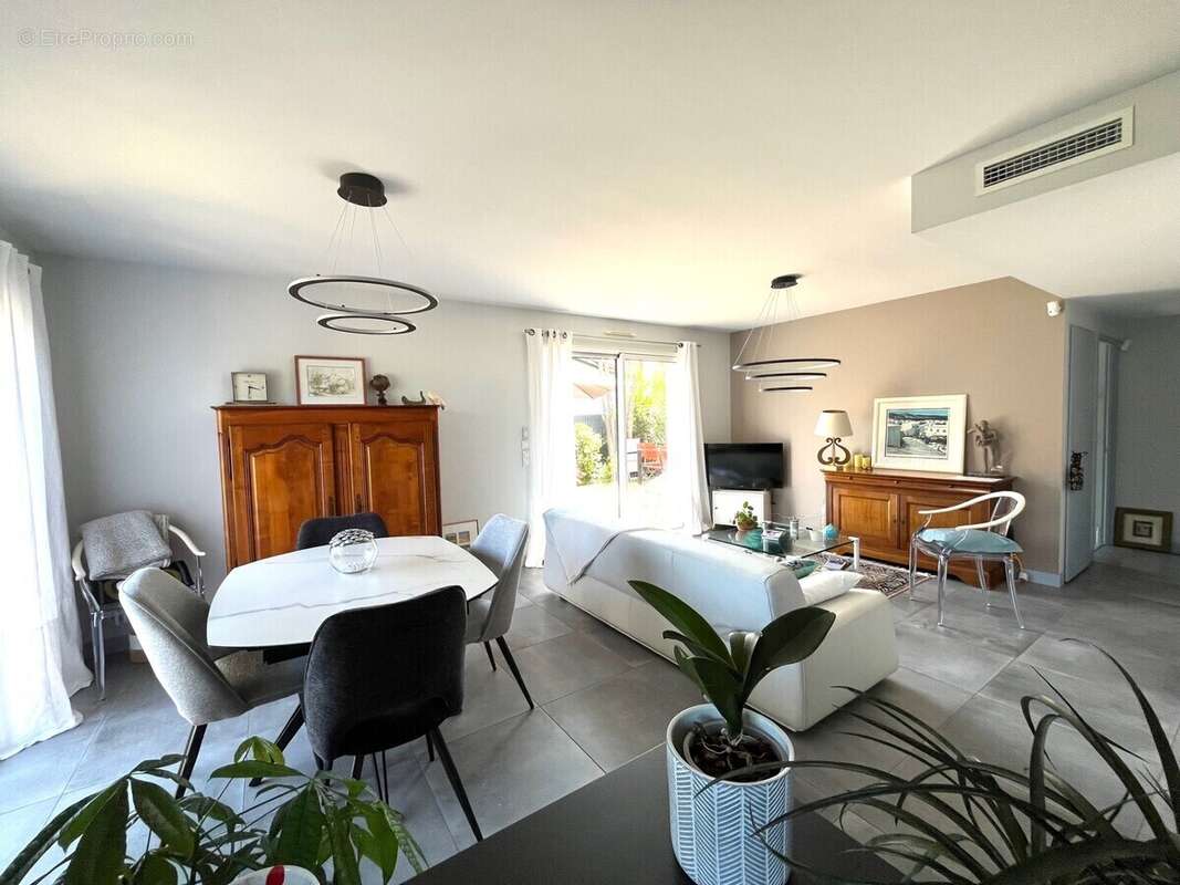 Maison à GUJAN-MESTRAS