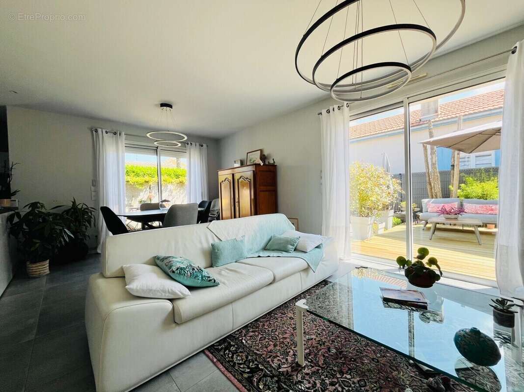 Maison à GUJAN-MESTRAS