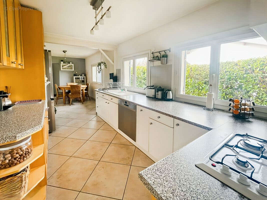 Maison à FONBEAUZARD