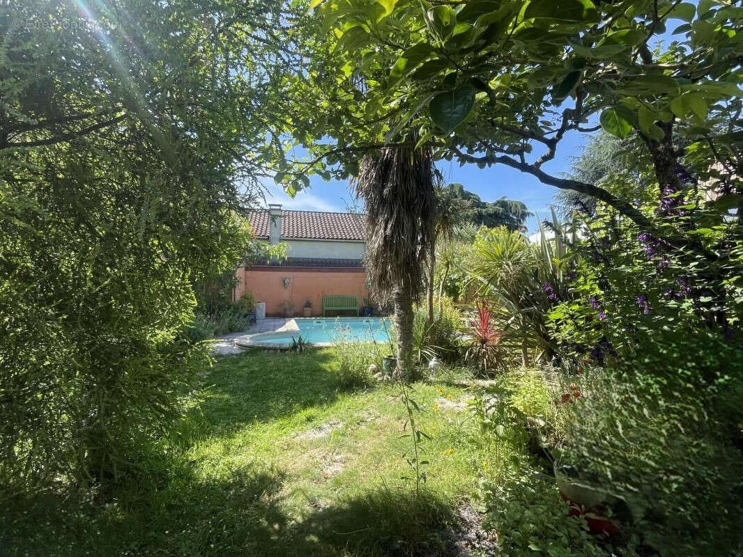 Maison à FONBEAUZARD