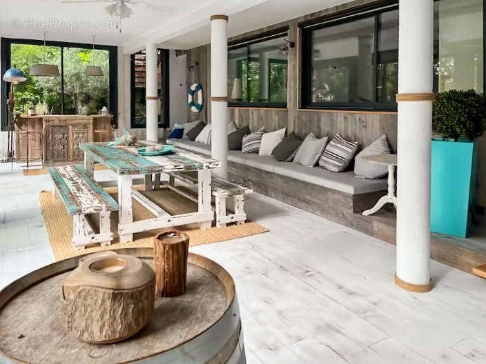 Maison à LE BOUSCAT