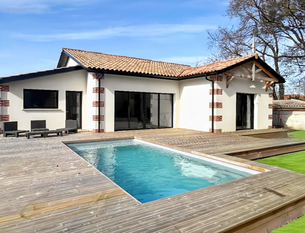 Maison à GUJAN-MESTRAS