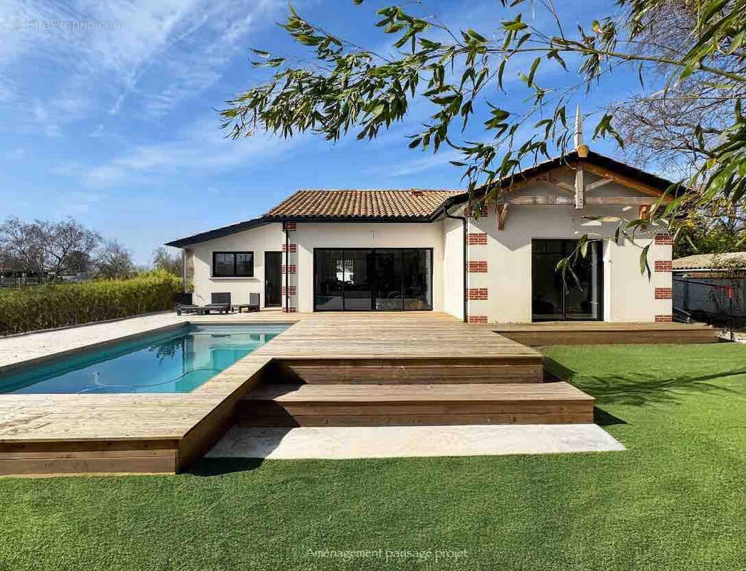 Maison à GUJAN-MESTRAS