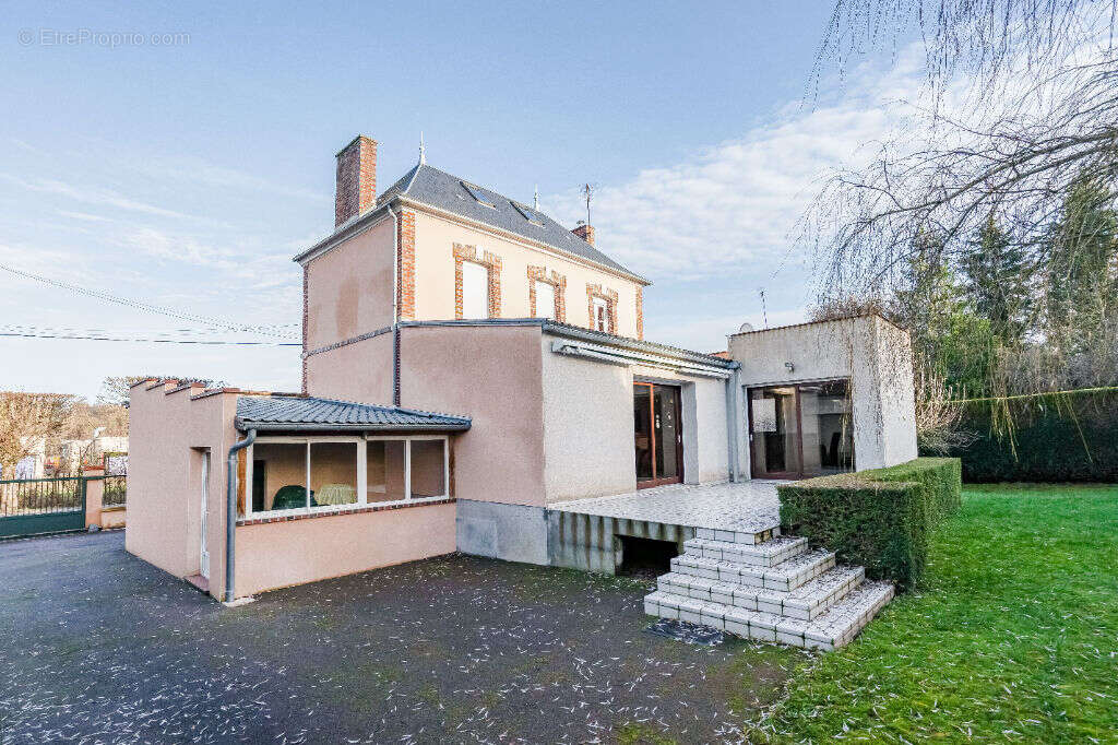 Maison à SAINT-FARGEAU