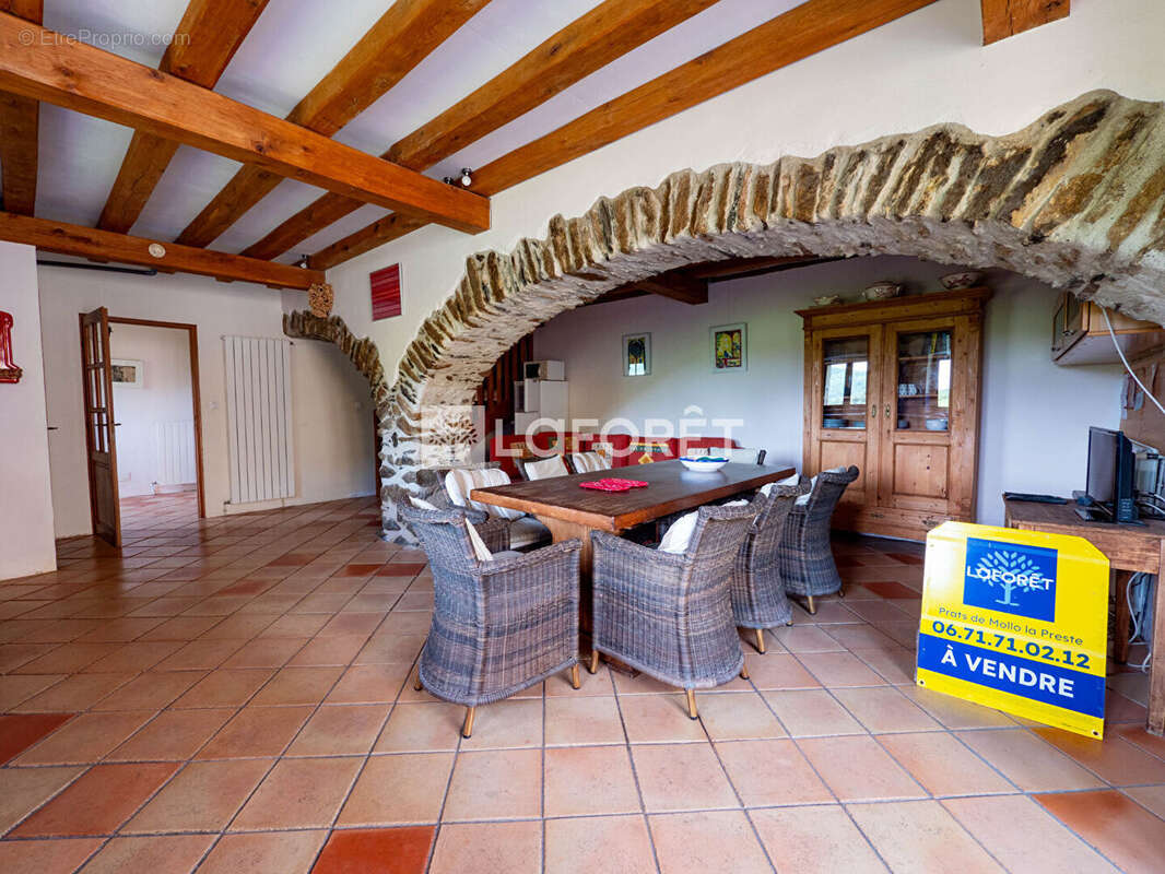 Maison à PRATS-DE-MOLLO-LA-PRESTE