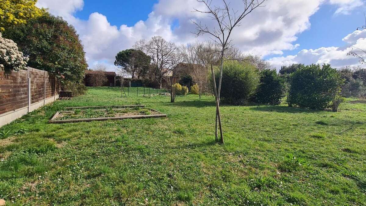 Photo 2 - Terrain à SEILH