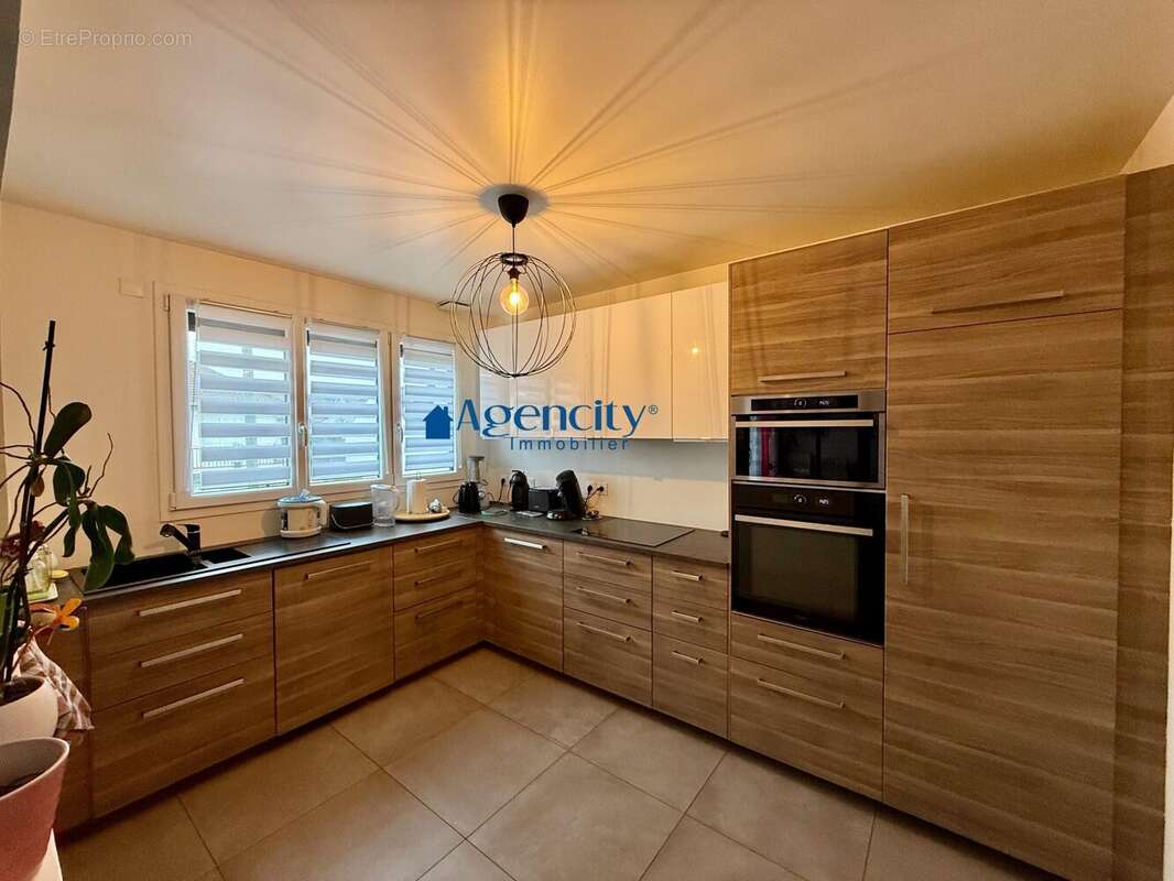 Maison à PONTAULT-COMBAULT