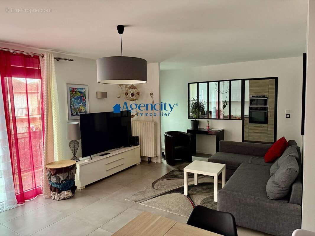 Maison à PONTAULT-COMBAULT