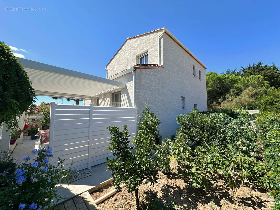 Maison à SAINT-CYPRIEN