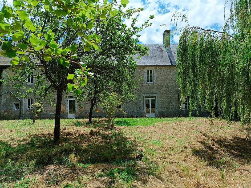 Maison à LE MANOIR