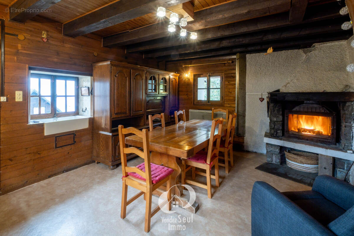 Maison à THOLLON-LES-MEMISES