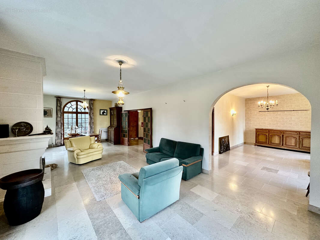 Maison à RESSONS-LE-LONG