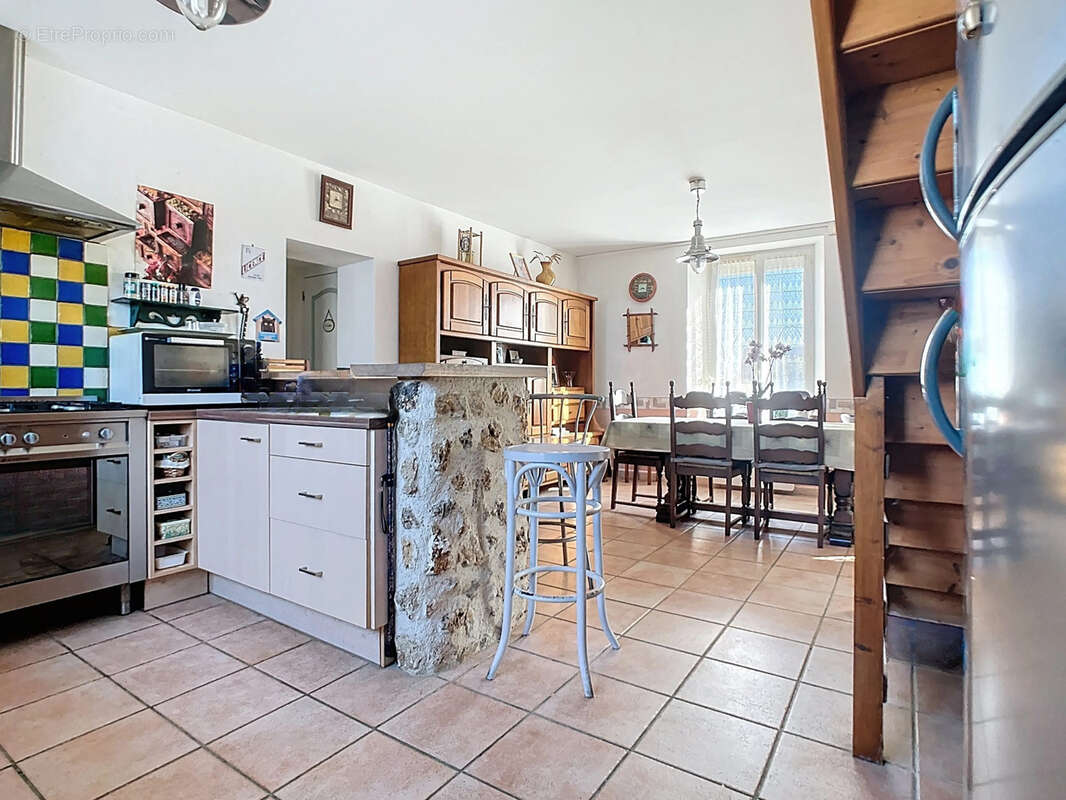 Maison à MONTMIRAIL