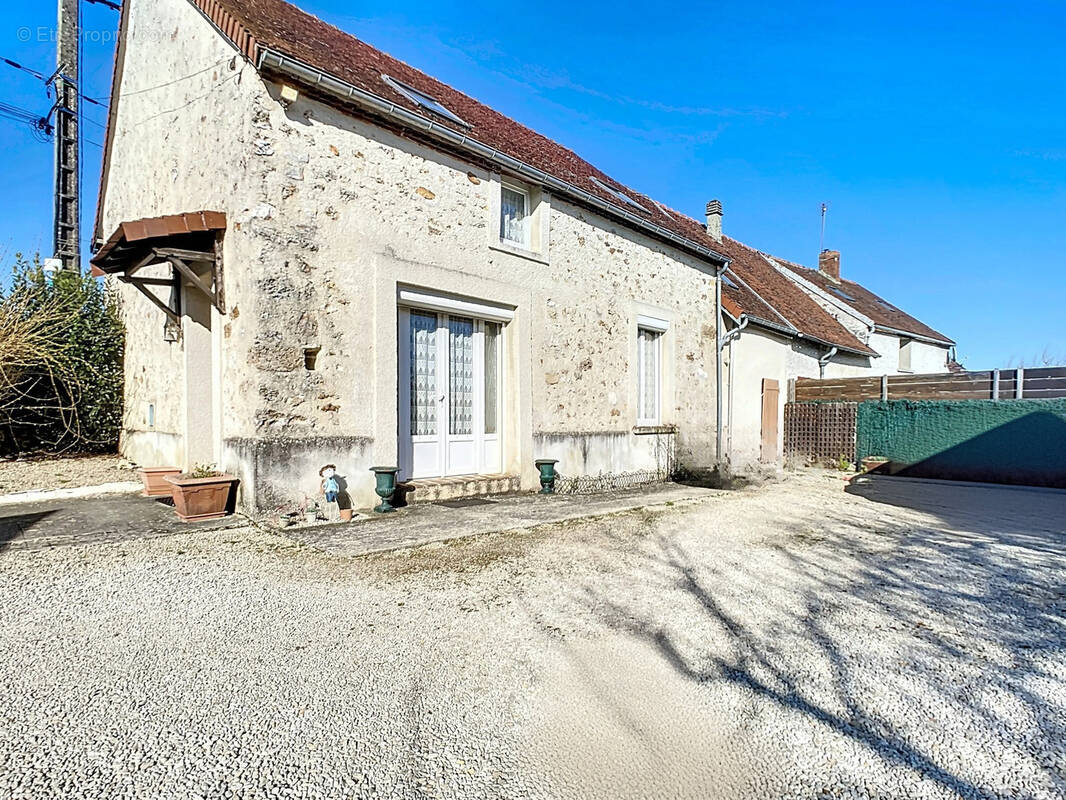 Maison à MONTMIRAIL