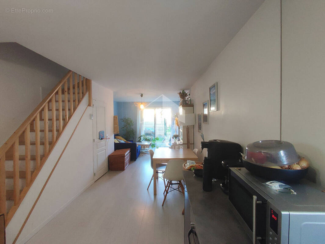 Maison à VILLENAVE-D&#039;ORNON