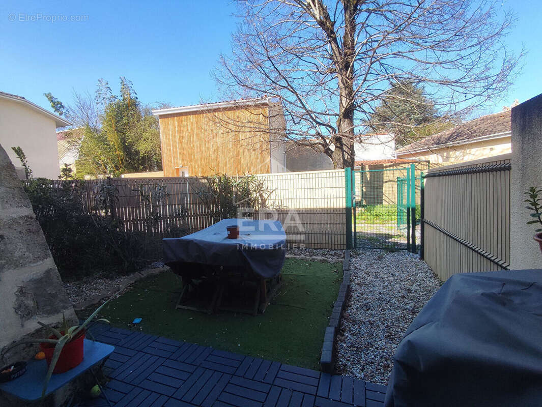 Maison à VILLENAVE-D'ORNON