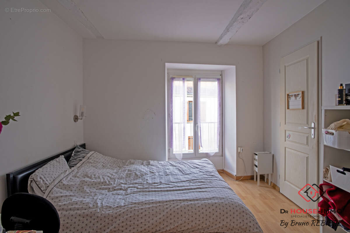 Appartement à SAVIGNAC-LES-EGLISES