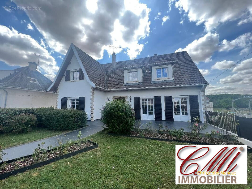 Maison à FRIGNICOURT