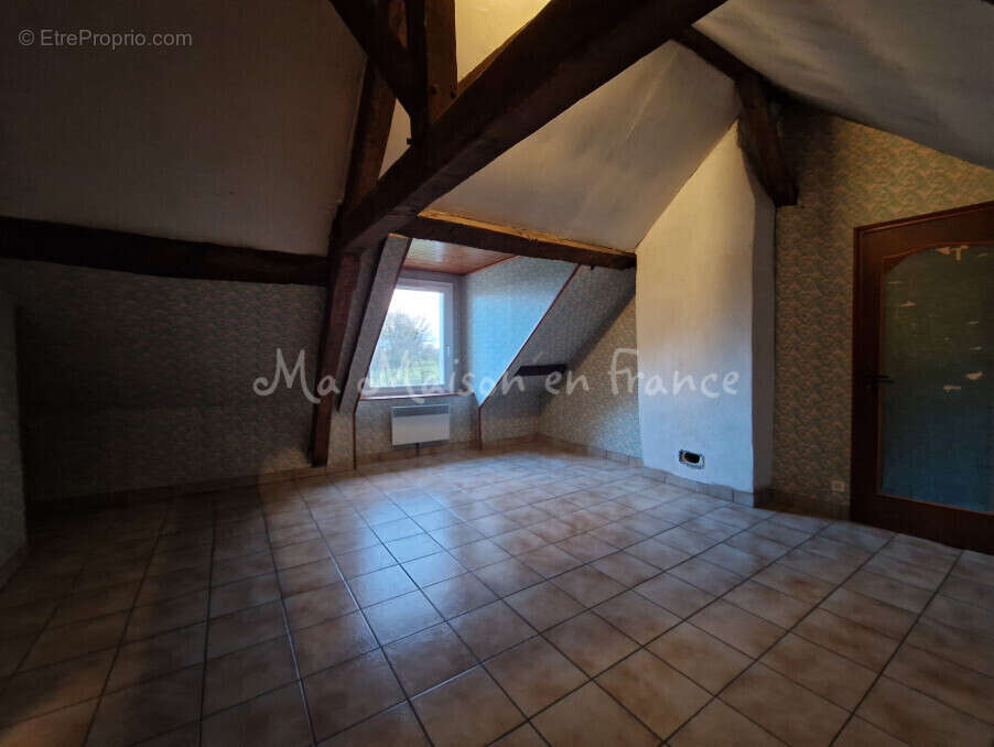 Maison à SAINT-POURCAIN-SUR-SIOULE