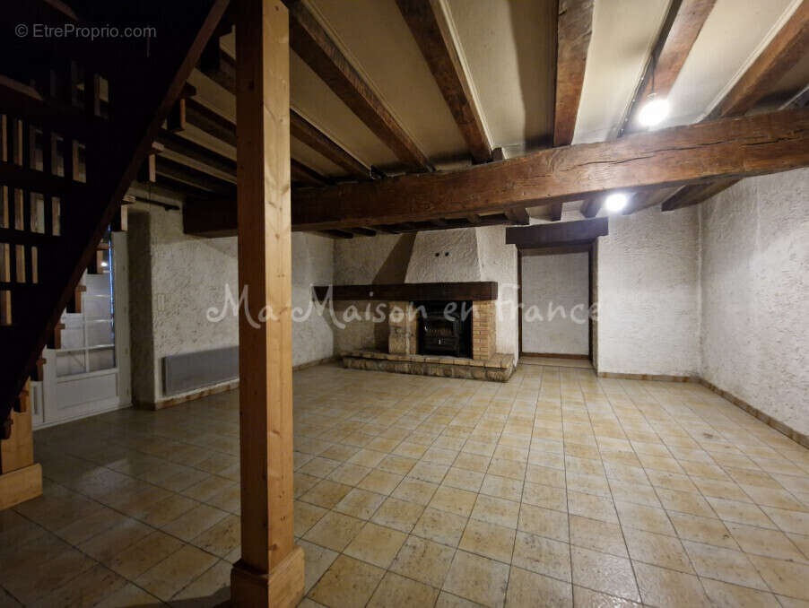 Maison à SAINT-POURCAIN-SUR-SIOULE