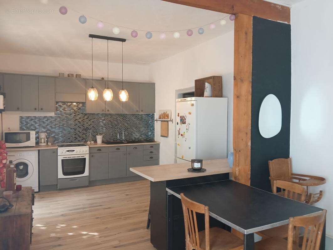 Maison à DECAZEVILLE