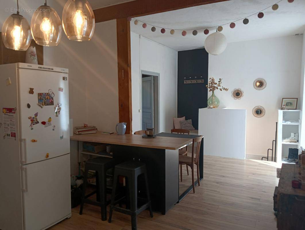 Maison à DECAZEVILLE