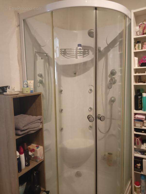 Maison à DECAZEVILLE