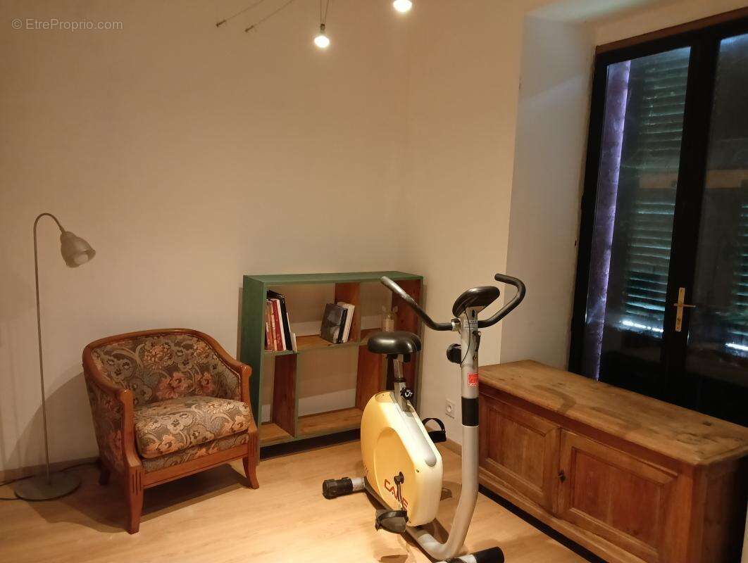 Maison à DECAZEVILLE